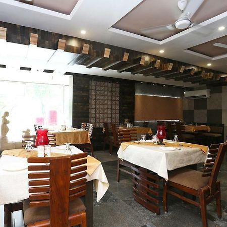 Oyo 29724 Hotel Kokila Resort Jabalpur Luaran gambar