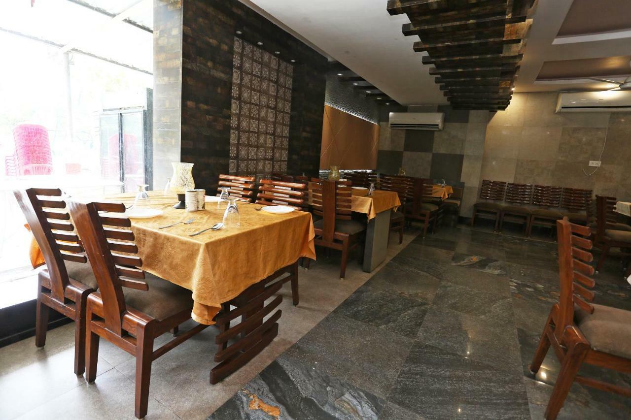 Oyo 29724 Hotel Kokila Resort Jabalpur Luaran gambar