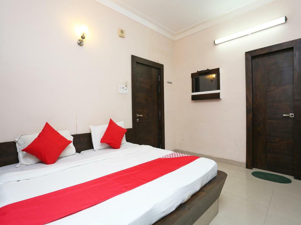 Oyo 29724 Hotel Kokila Resort Jabalpur Luaran gambar